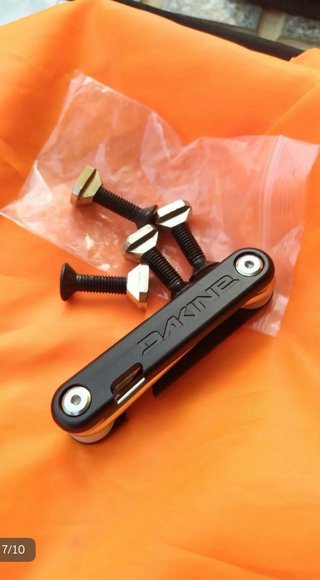 Foil Carbono Dakine Charger Kit 1600