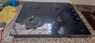 Placa de gas Beko negra