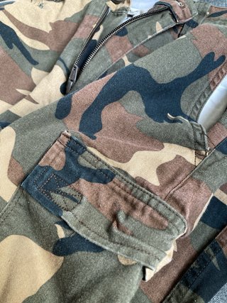 Pantalones cargo camuflaje