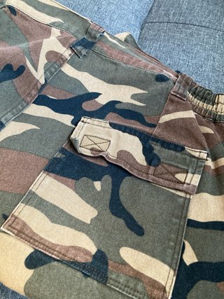 Pantalones cargo camuflaje