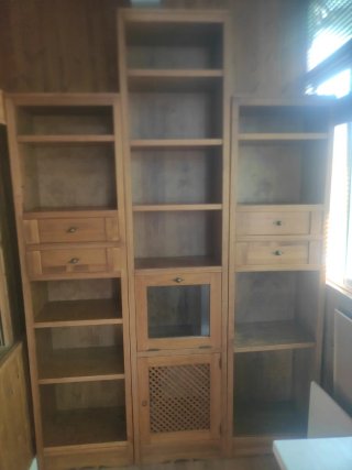 Estantería modular de madera