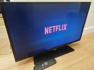 Philips Smart TV 32 + Tira LED Philips Hue