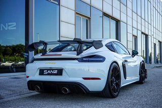Porsche 718 Cayman 2025