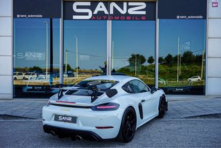 Porsche 718 Cayman 2025