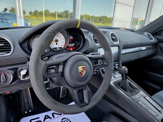 Porsche 718 Cayman 2025