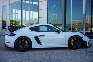 Porsche 718 Cayman 2025