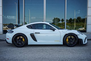 Porsche 718 Cayman 2025