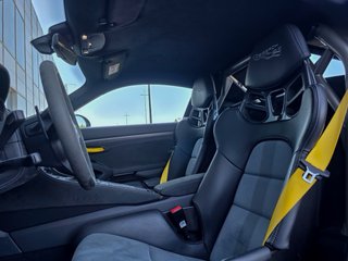 Porsche 718 Cayman 2025