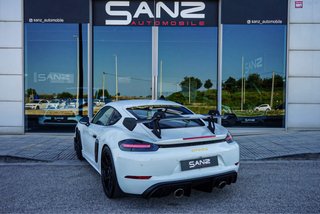 Porsche 718 Cayman 2025