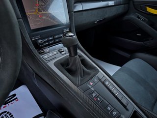 Porsche 718 Cayman 2025