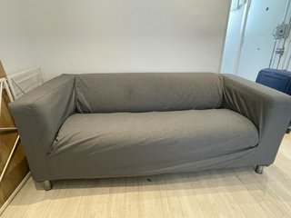 Sofá gris de 2 plazas (enormes)