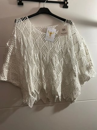 Vestidos y blusas