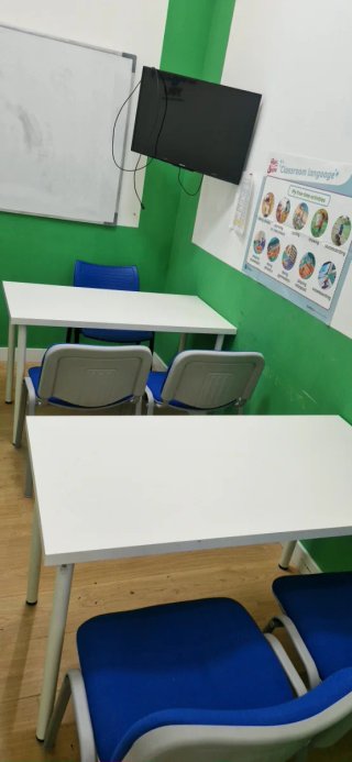 Mobiliario para escuela o academia