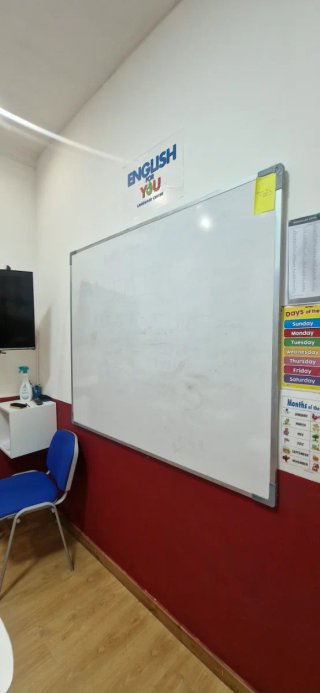 Mobiliario para escuela o academia