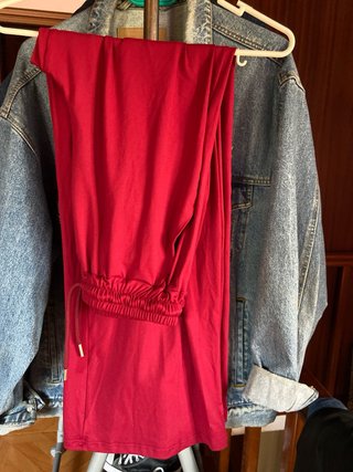 Conjunto de verano rojo granate