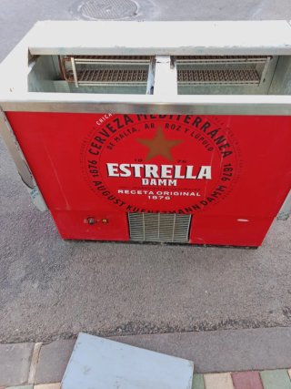 Nevera Estrella Damm Mediterránea
