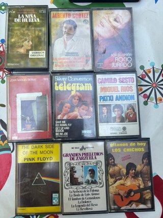 Lote de más de 100 cintas cassette