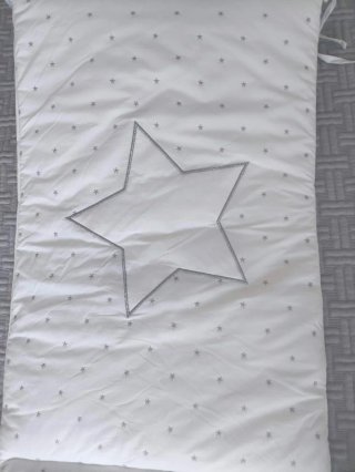 Chichonera cuna estrellas