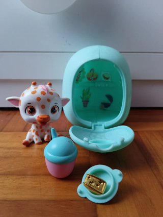 Bebés Llorones: Lote 4 figuras y accesorios