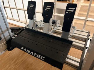 Cockpit + Fanatec DD Pro 8Nm + Odyssey G5