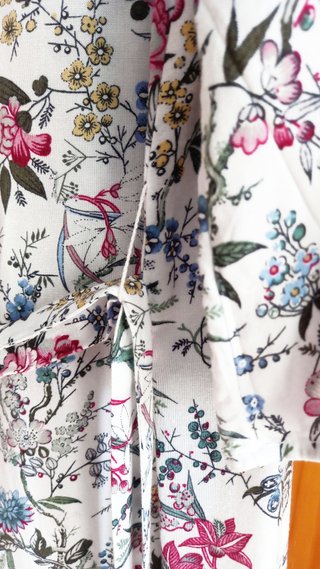 Vestido H&M floral blanco viscosa