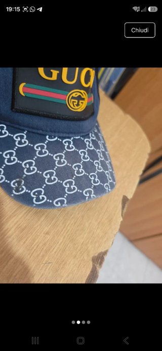 Cappello Gucci blu e nero