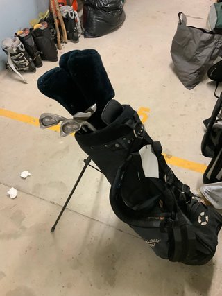 Bolsa de golf Callaway con trípode y palos