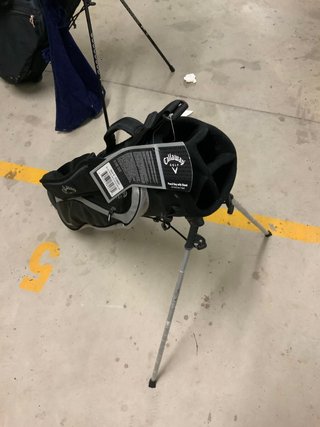 Bolsa de golf Callaway con trípode y palos