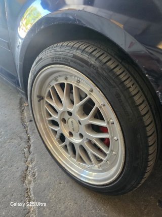 Se vende 4 Llantas R18 japan racing JWL JR23