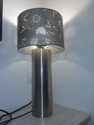 Lámpara de mesa de hierro forjado