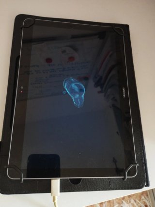 Tablet Negra con Funda