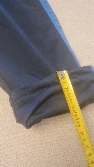 Abito sportivo bambino blu e nero di Boomerang