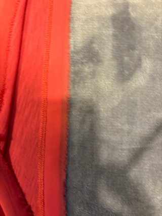 Camiseta Mango Coral Talla M con Flores hombro