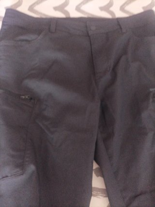Pantalones negros talla 44 ideales para senderismo
