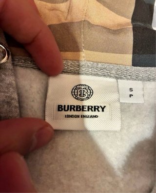 Sudadera Burberry Gris con Capucha