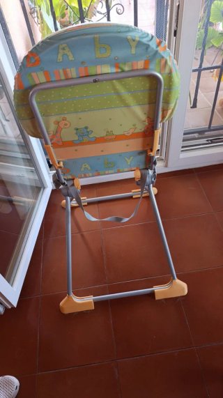 Trona de bebé plegable