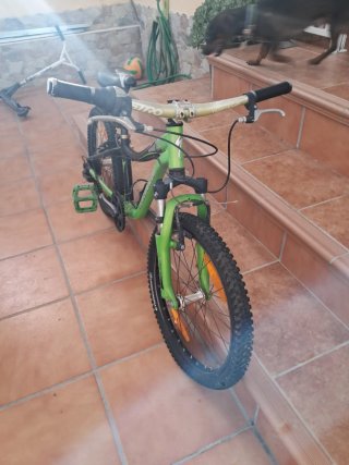 Bicicleta Specialized Hotrock 20