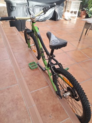 Bicicleta Specialized Hotrock 20