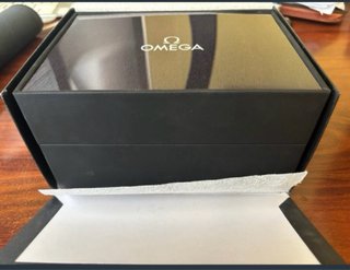 Caja Joyero Omega Negra y Beige