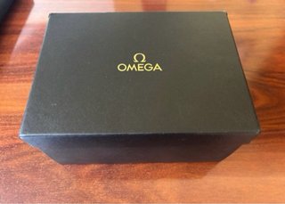 Caja Joyero Omega Negra y Beige
