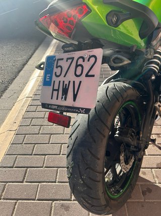 Kawasaki ER-6n 650cc