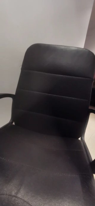 Silla de oficina con ruedas