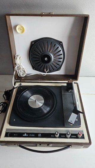 Tocadiscos Cosmo B 3010