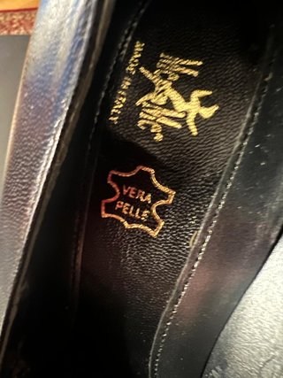 Scarpe eleganti in vera pelle nera