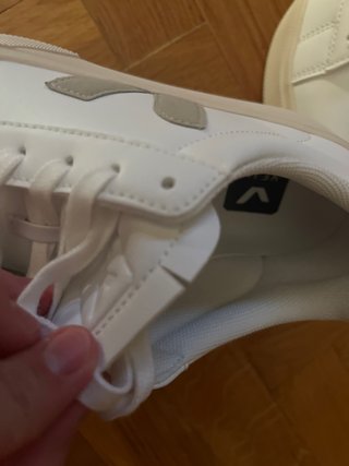 Zapatillas V ja Blancas y Beige