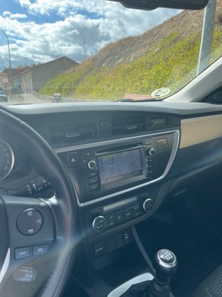 Toyota Auris 2013