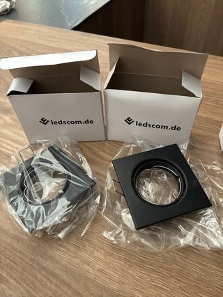 Focos empotrables led cuadrados (2 negros, 3 plata