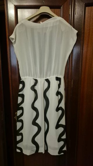 Vestido gasa blanco y negro estampado