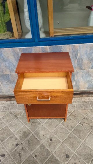 Mesita de noche auxiliar organizador  640513971
