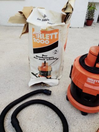 Aspirador Arlett 2000 con accesorios